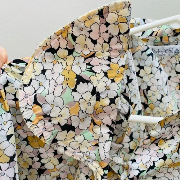 Vintage - Cottagecore Floral Button-down Blouse - Picture 7 of 8